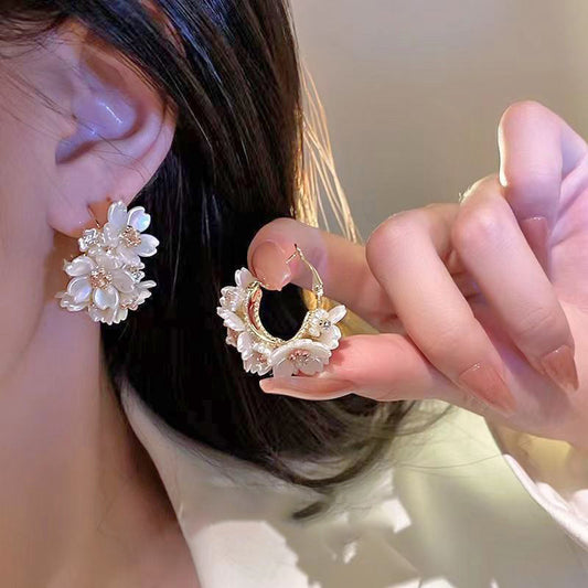 Sophisticated Luxury Floral EarringsExquisite